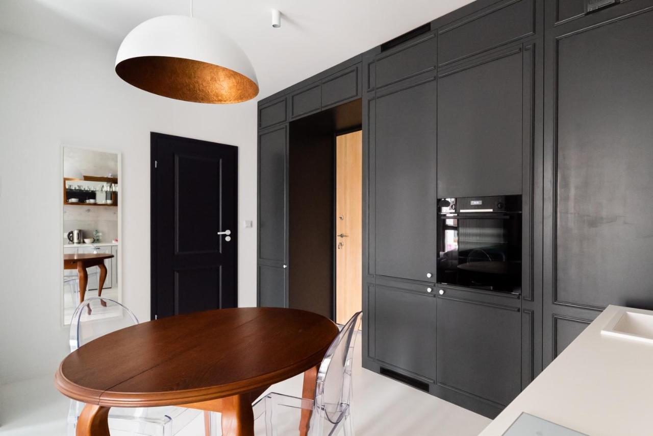 Wola Artistic Designer Apartment Варшава Екстериор снимка