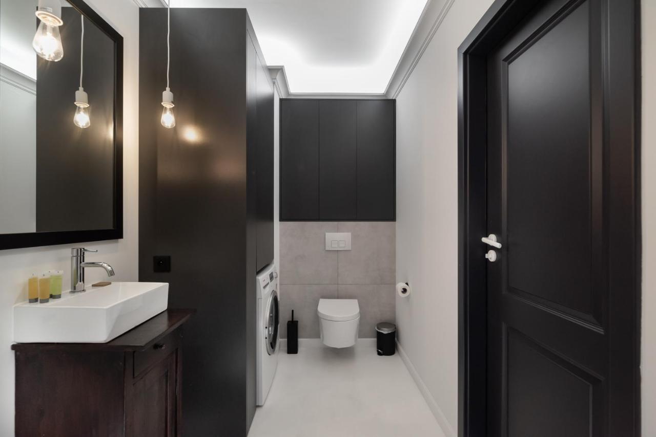Wola Artistic Designer Apartment Варшава Екстериор снимка