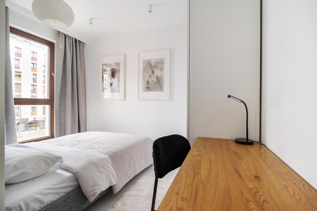 Wola Artistic Designer Apartment Варшава Екстериор снимка