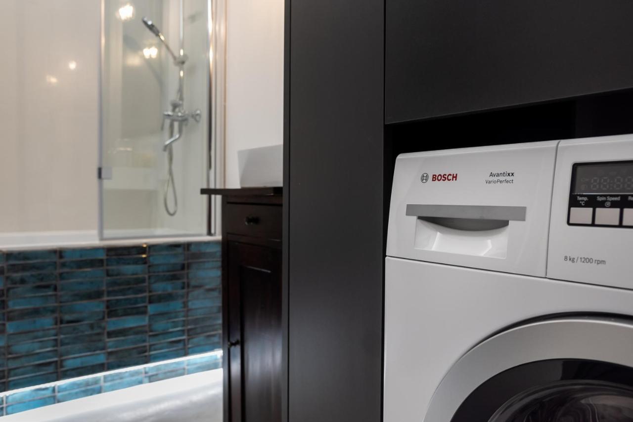Wola Artistic Designer Apartment Варшава Екстериор снимка